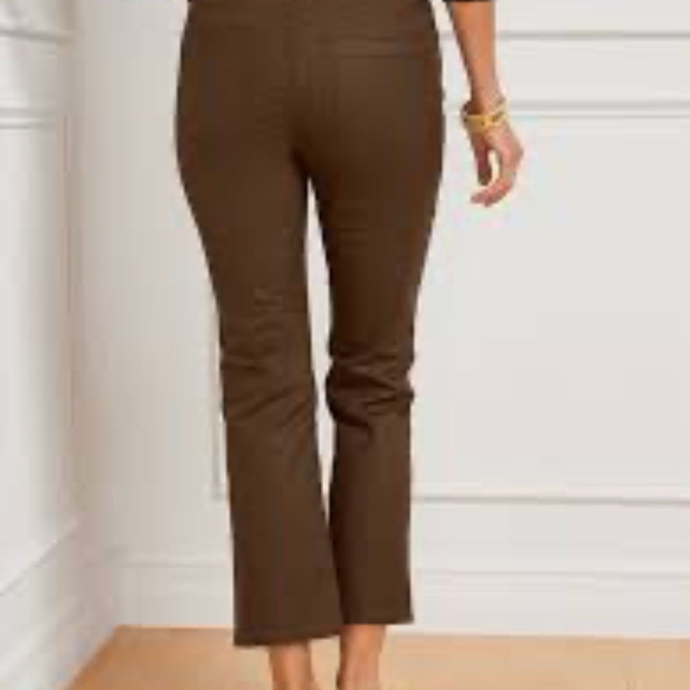 M #19 Talbots 8P Brown Demi Boot Crop Jeans